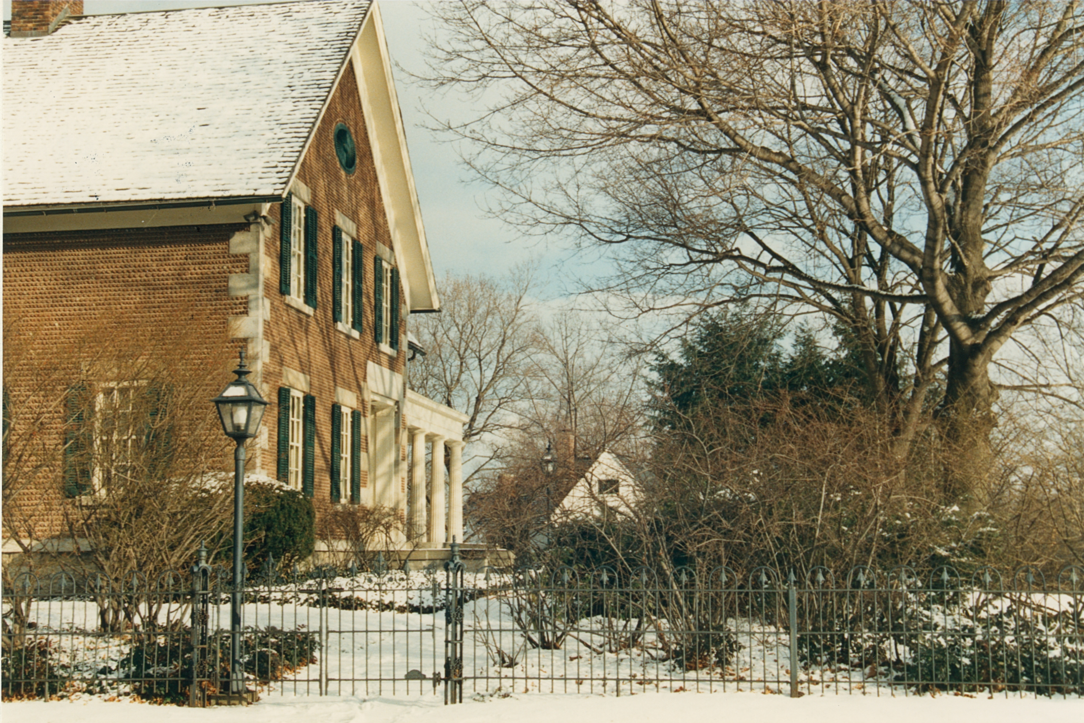 Arc-3 513 W Maple Ave 2